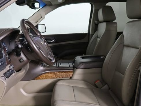 Used 2019 Chevrolet Tahoe Premier w/ RST 6.2L Performance Edition AWD/4WD image 14