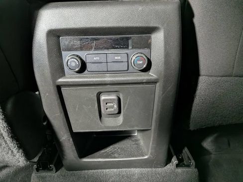 Used 2023 Chevrolet Traverse LT w/ LPO, Floor Liner Package AWD/4WD image 26