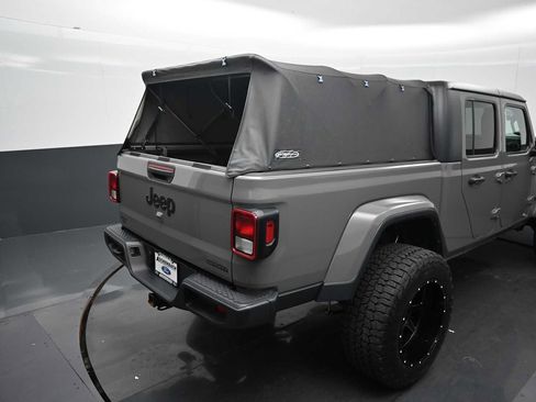 Used 2021 Jeep Gladiator Sport AWD/4WD image 13