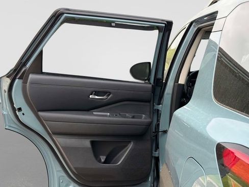 New 2026 Nissan Pathfinder SL AWD/4WD image 13