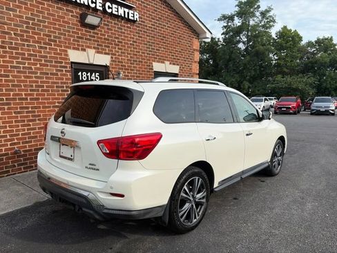 Used 2018 Nissan Pathfinder Platinum w/ Cargo Package AWD/4WD image 4