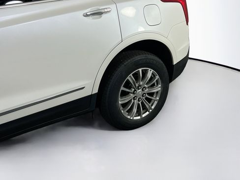 Used 2019 Cadillac XT5 Luxury image 29