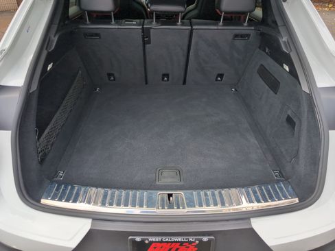 Used 2024 Porsche Cayenne Coupe image 32