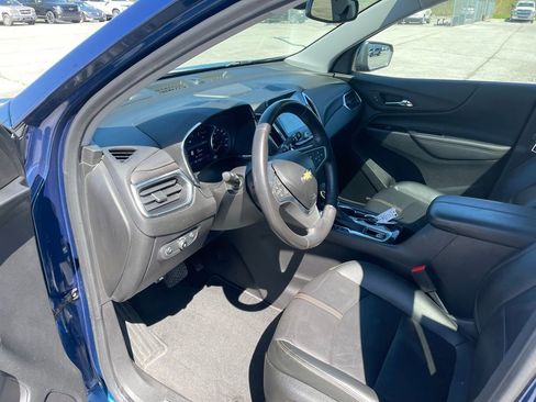 Used 2022 Chevrolet Equinox Premier FWD image 13
