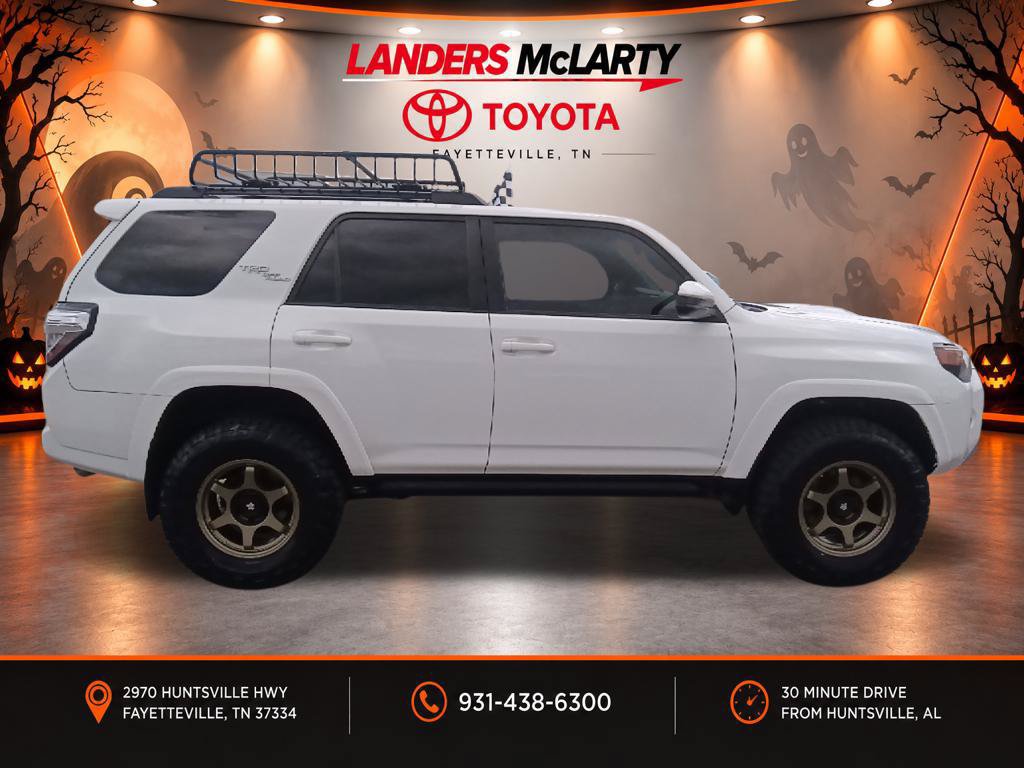 Used 2021 Toyota 4Runner TRD Off-Road AWD/4WD image 2