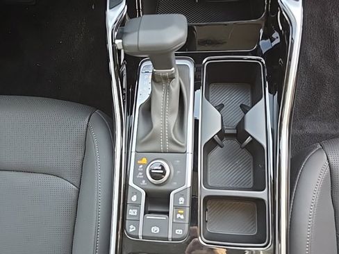 New 2026 Kia Sorento SX image 9