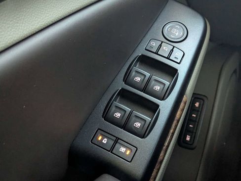 Used 2016 Chevrolet Tahoe LTZ image 28