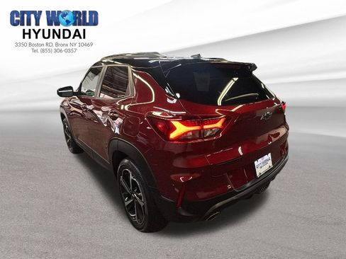 Used 2022 Chevrolet TrailBlazer RS FWD image 3