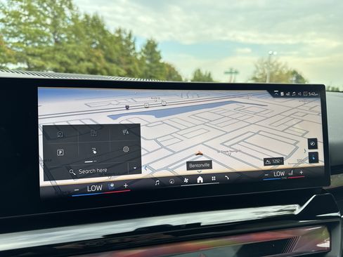 New 2026 BMW i5 eDrive40 w/ Premium Package image 15