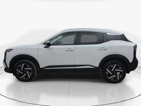 Used 2026 Nissan Kicks SV FWD image 7