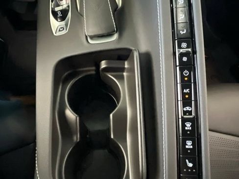 Used 2024 Chevrolet Corvette Z06 RWD image 20