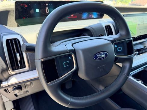 Certified 2025 Ford Expedition Max Active AWD/4WD image 24