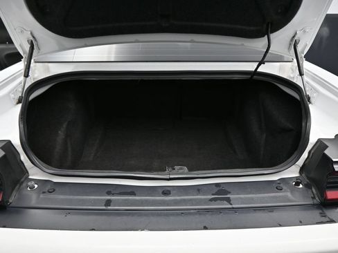Used 2018 Dodge Challenger R/T RWD image 26