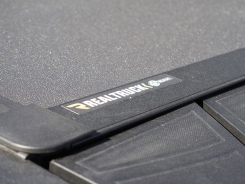 Used 2022 GMC Sierra 1500 AT4X image 23