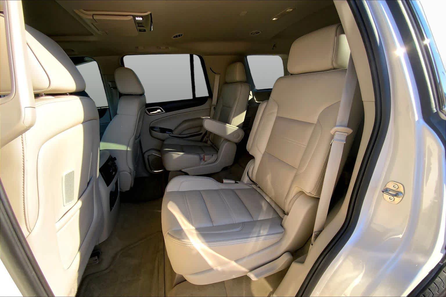 Used 2015 GMC Yukon Denali w/ Open Road Package AWD/4WD image 19