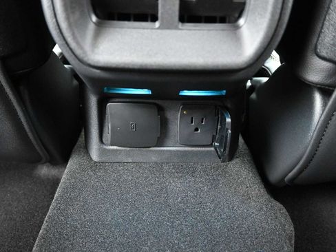 New 2025 Ford Bronco Badlands image 14