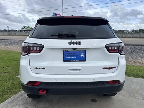 Used 2024 Jeep Compass Trailhawk AWD/4WD image 6
