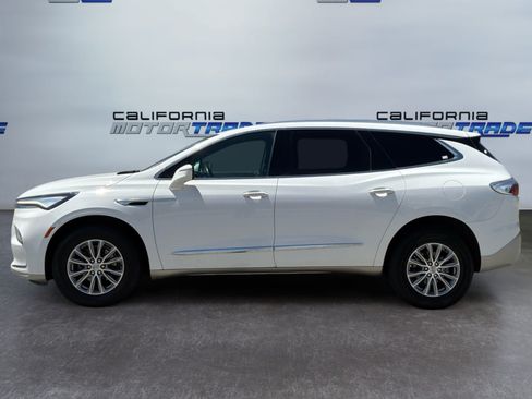 Used 2024 Buick Enclave Premium AWD/4WD image 8