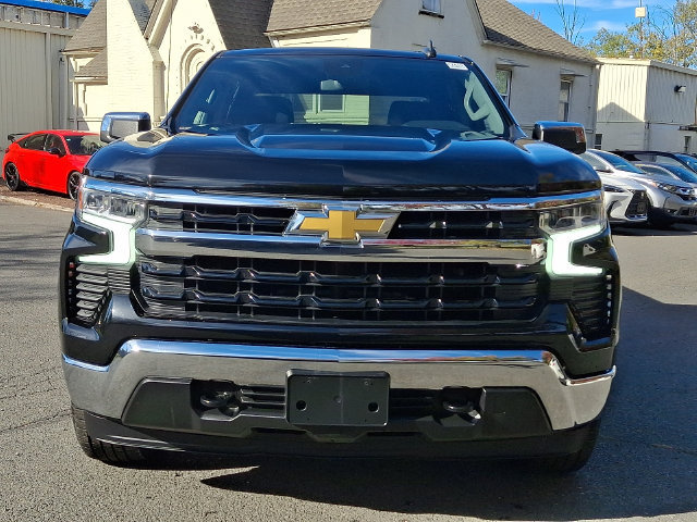 Used 2023 Chevrolet Silverado 1500 LT AWD/4WD image 2
