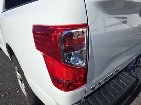 Used 2017 Nissan Titan S image 30