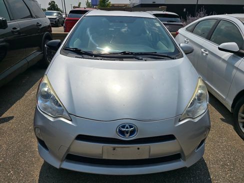 Used 2014 Toyota Prius C One FWD image 8