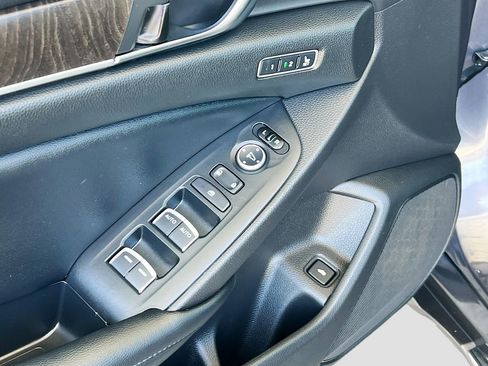 Used 2022 Honda Accord Touring image 18