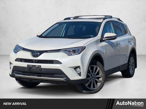 Used 2016 Toyota RAV4 Limited image 1