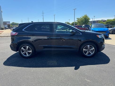 Certified 2024 Ford Edge SEL w/ Convenience Package AWD/4WD image 2