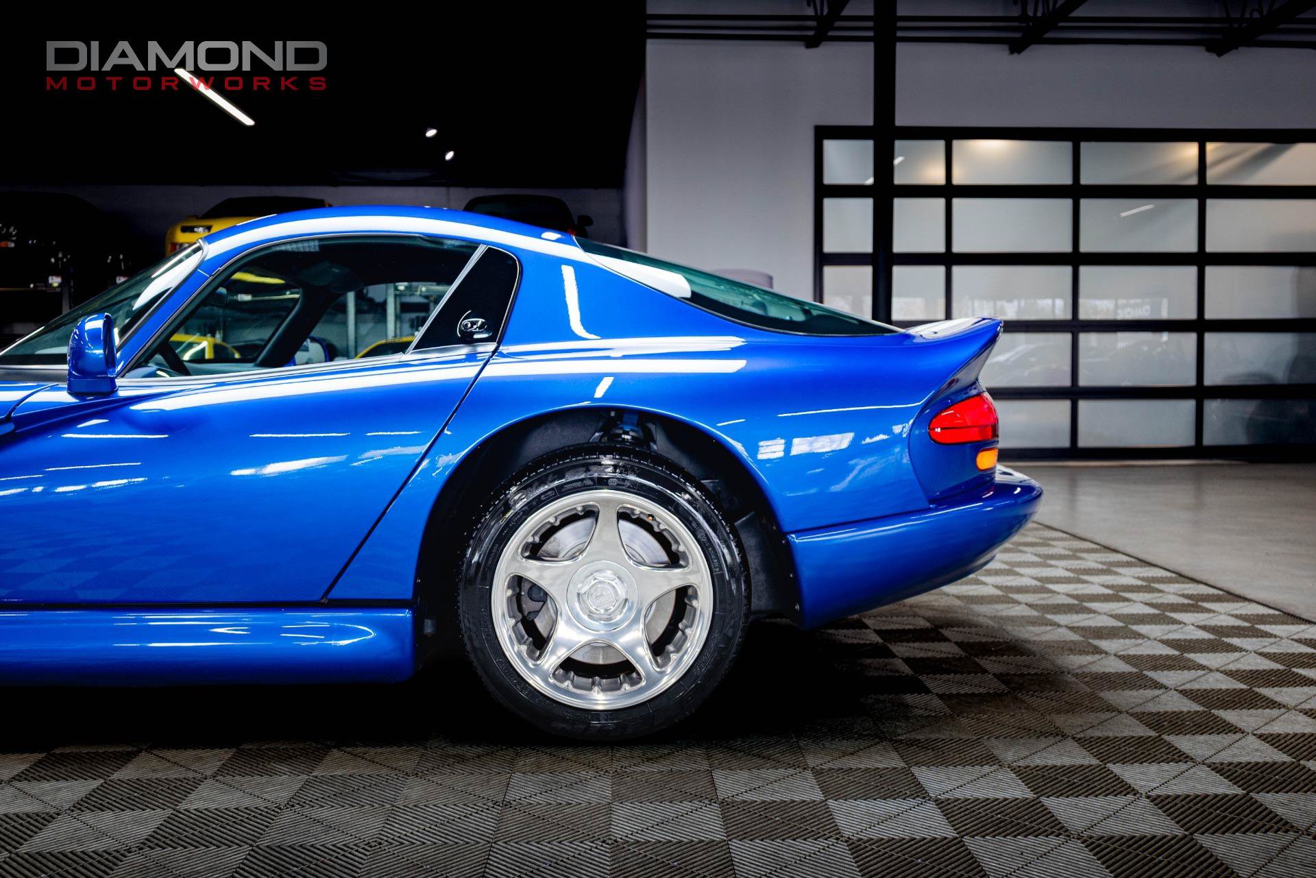 Used 1996 Dodge Viper GTS RWD image 19