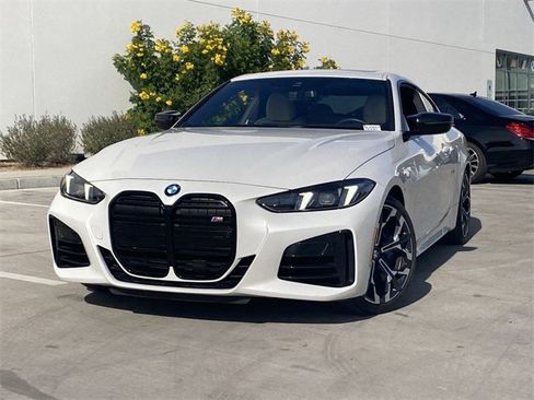 Certified 2025 BMW M440i Coupe w/ Premium Package image 4