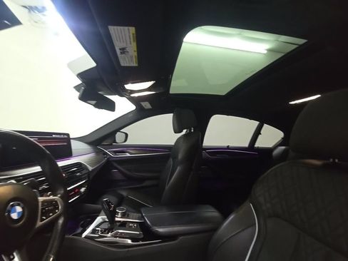 Used 2023 BMW M550i xDrive AWD/4WD image 11