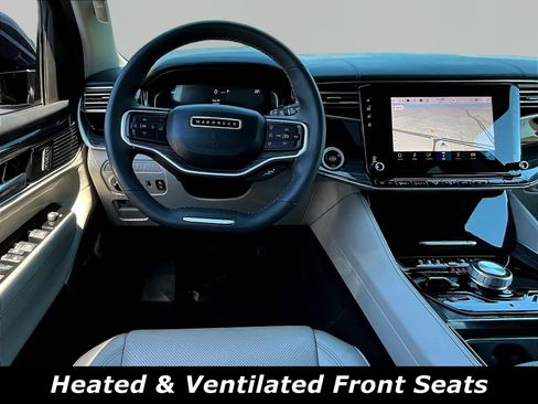 Used 2022 Jeep Wagoneer Series III AWD/4WD image 8