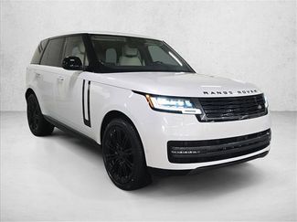 New 2026 Land Rover Range Rover SE video 3