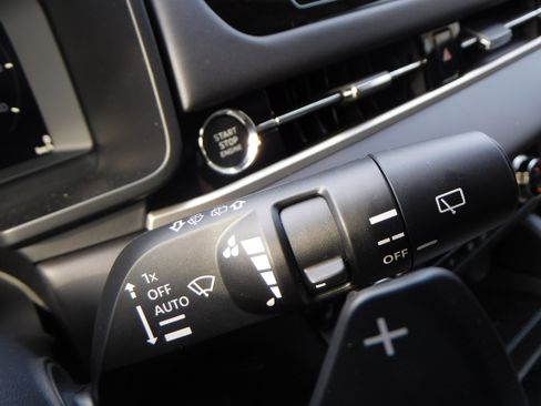 New 2025 Mitsubishi Outlander SE image 19