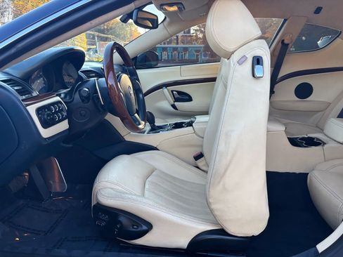 Used 2009 Maserati GranTurismo Coupe image 22