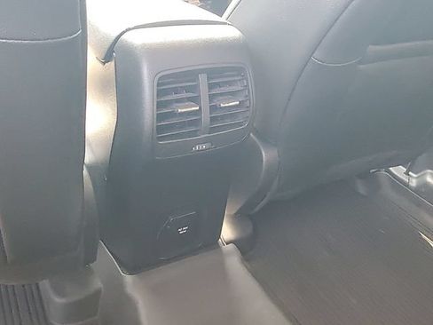 Used 2020 Ford Escape Titanium AWD/4WD image 21