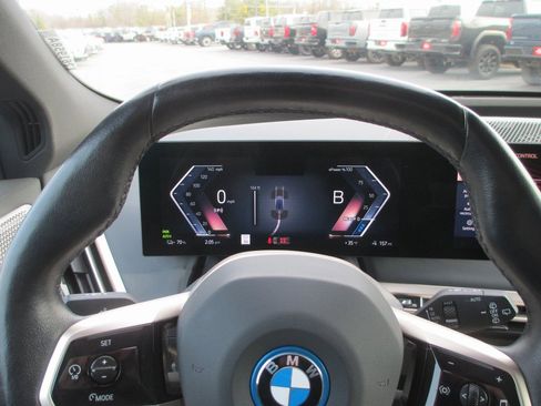 Used 2022 BMW iX xDrive50 w/ Premium Package image 26