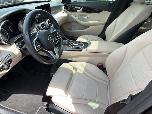 Used 2019 Mercedes-Benz C 300 Sedan image 15