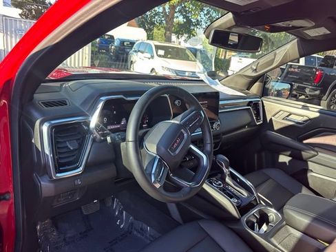 Used 2025 GMC Canyon Elevation w/ Convenience Package AWD/4WD image 11