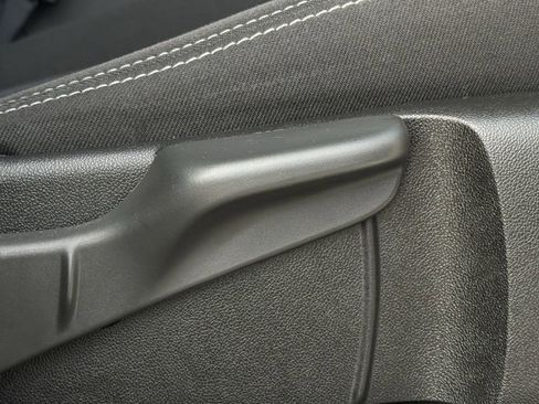 Certified 2023 GMC Terrain SLE w/ Driver Convenience Package image 21