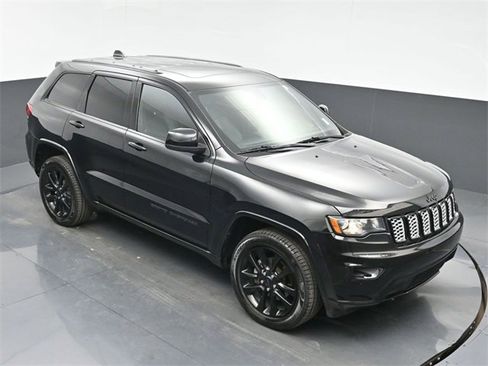 Used 2019 Jeep Grand Cherokee Altitude image 36
