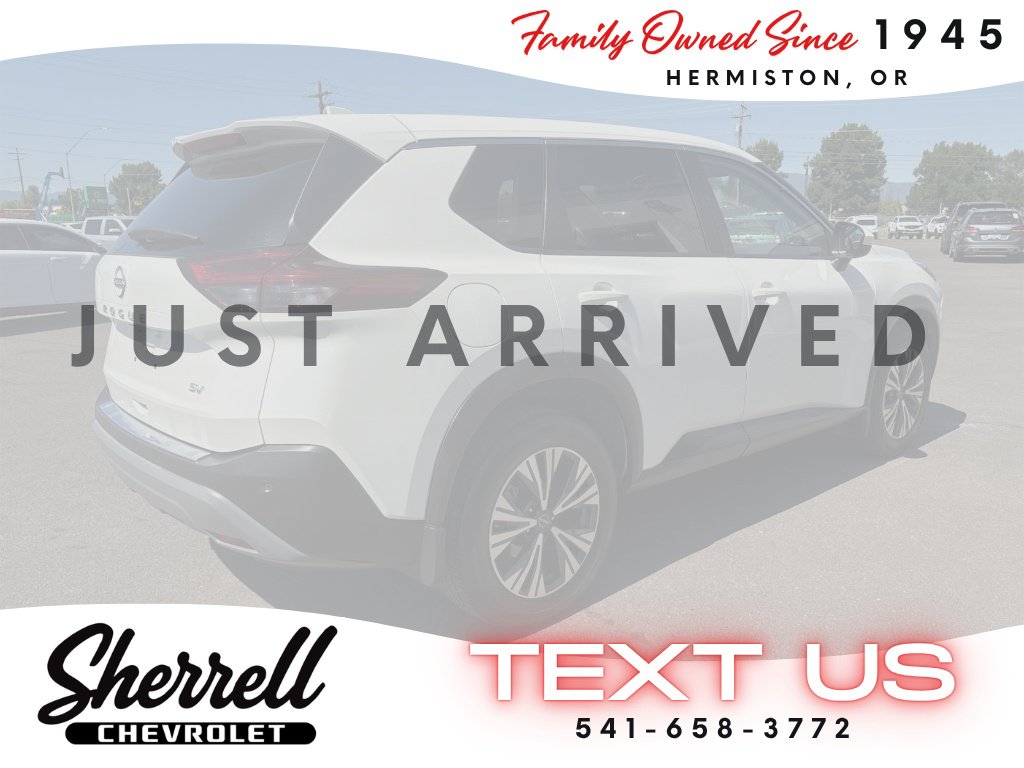 Used 2023 Nissan Rogue SV FWD image 2