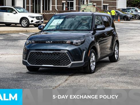 Used 2025 Kia Soul LX w/ LX Technology Package image 4