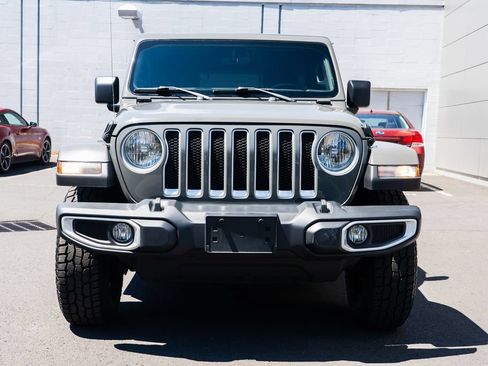 Used 2021 Jeep Wrangler Unlimited Sahara w/ Uconnect 4C Nav & Sound Group AWD/4WD image 2