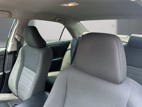 Used 2016 Toyota Camry LE FWD image 14