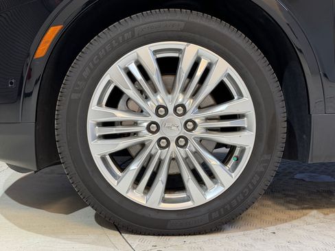Used 2019 Cadillac XT5 Premium Luxury w/ Driver Assist Package FWD image 11