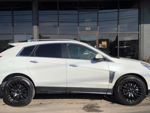Used 2013 Cadillac SRX Performance FWD image 2