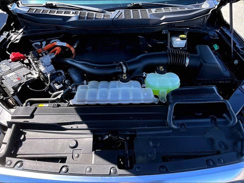 Used 2022 Ford F150 Platinum w/ Equipment Group 701A High image 10