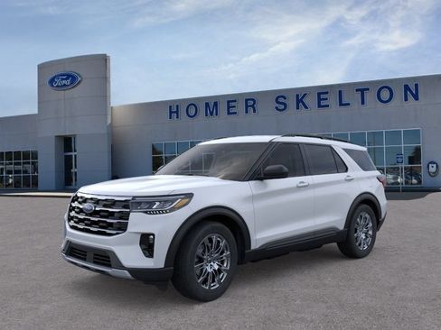 New 2026 Ford Explorer Active w/ Active Comfort Package AWD/4WD image 1