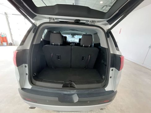 Used 2018 GMC Acadia SLT AWD/4WD image 24